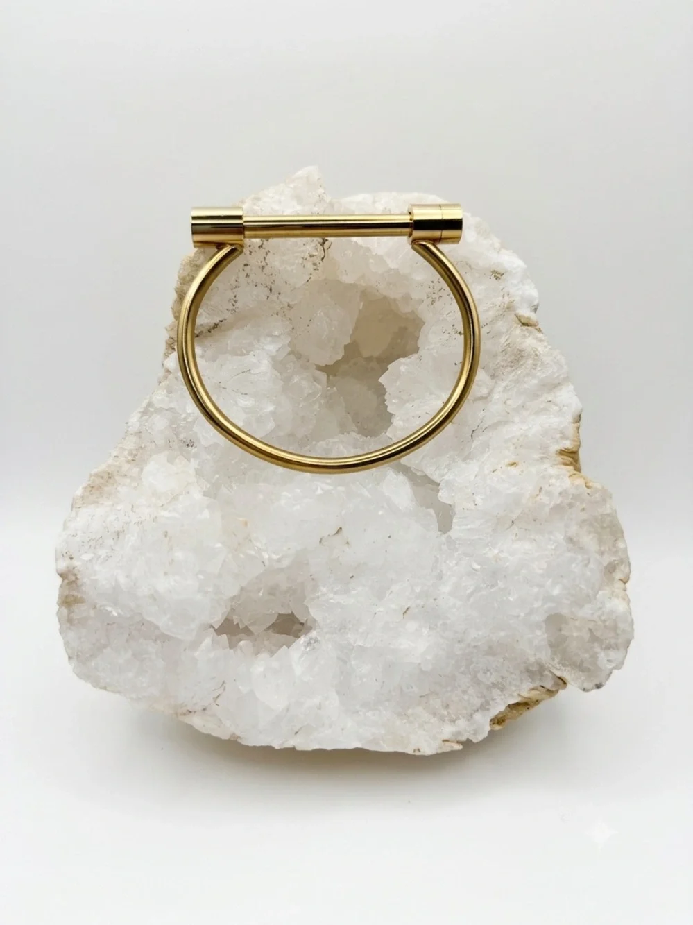 Gold-Tone Minimalist Screw Bar Bangle Bracelet | 6.5